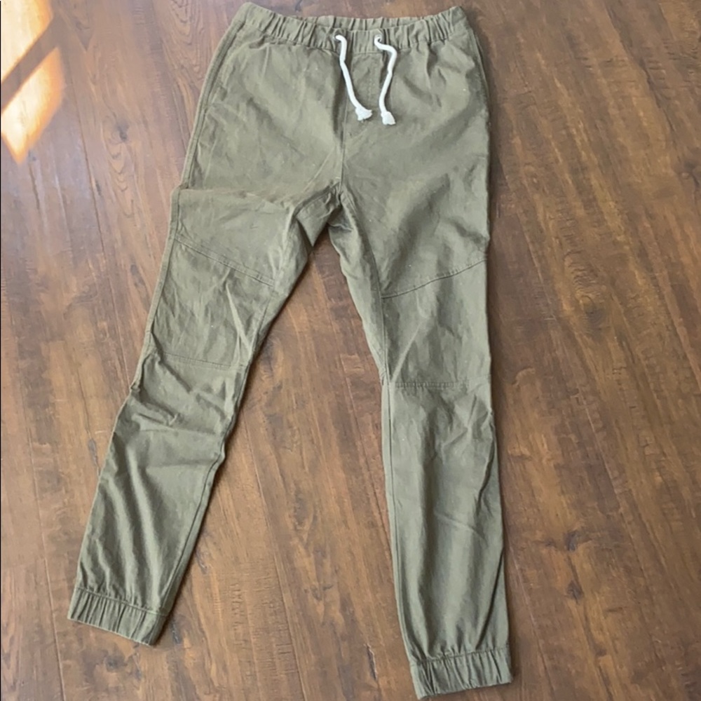 MEN’S H&M OLIVE GREEN JOGGER PANTS